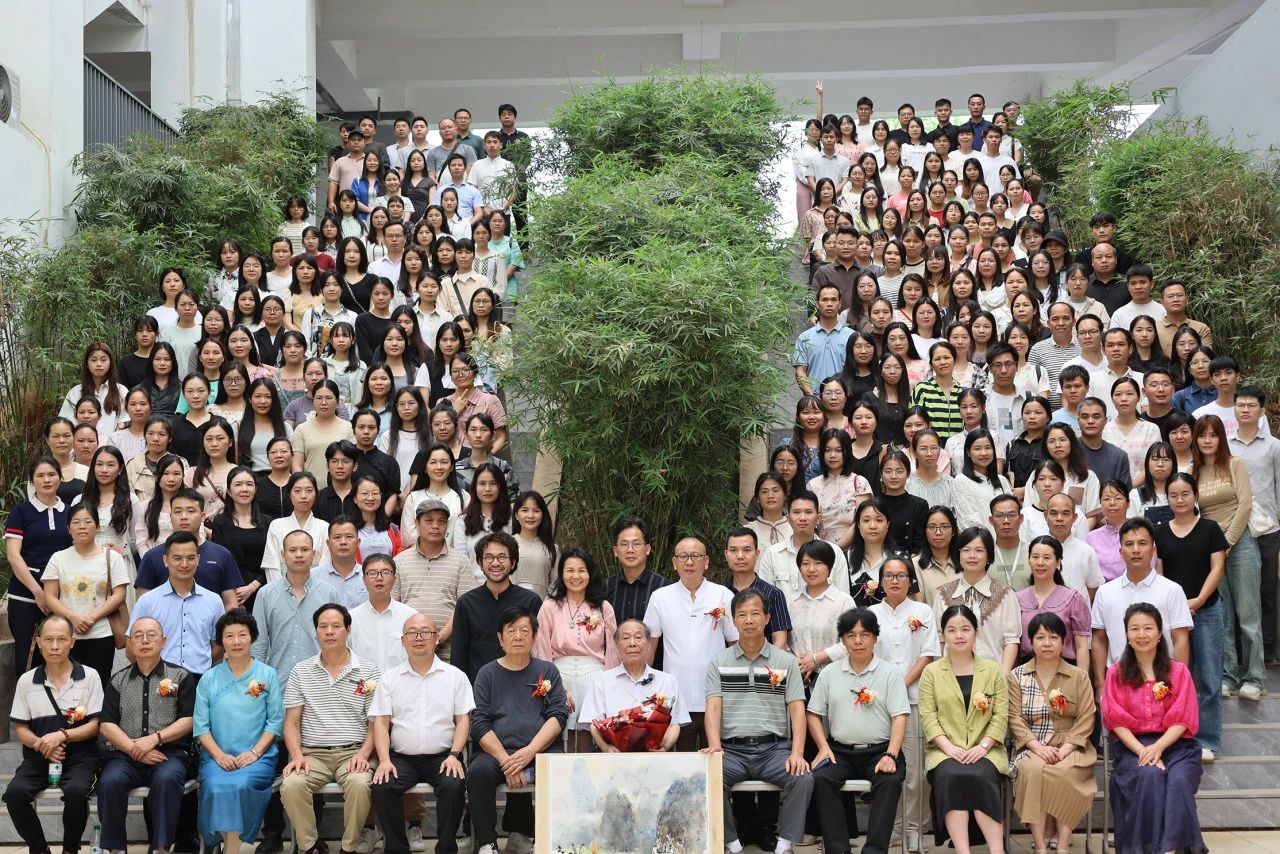 桂平市中小学美术教师水彩画专题培训活动暨大藤峡水彩画社成立仪式在我校顺利举行 丨 乐动平台官网（中国）科技公司